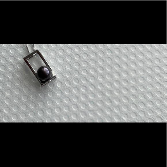 NWOT 7-8mm AA Quality Freshwater Cultured Pearl Pendant in Athena Black - Picture 2 of 11